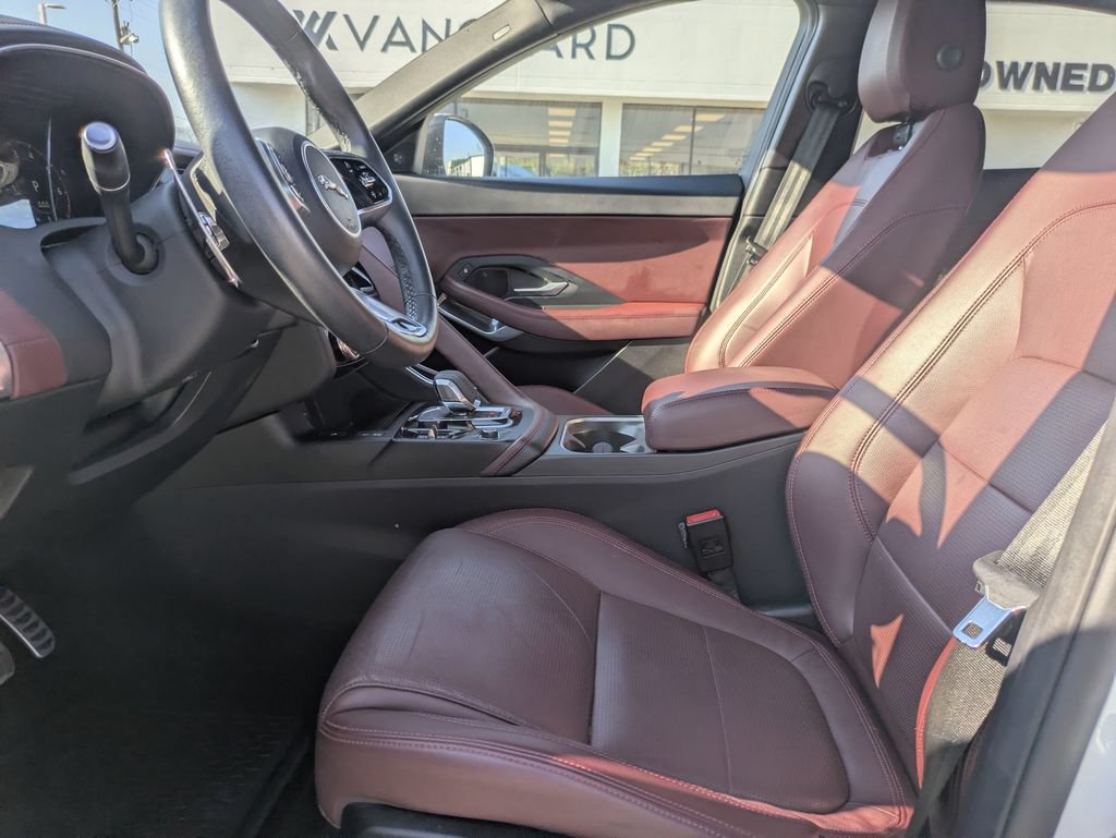 Used 2024 Jaguar E-PACE R-Dynamic SE AWD/4WD image 29