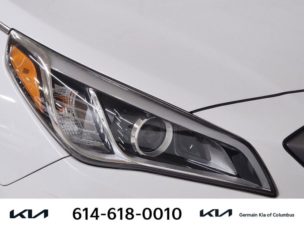 Used 2016 Hyundai Sonata Limited w/ Option Group 04 image 15
