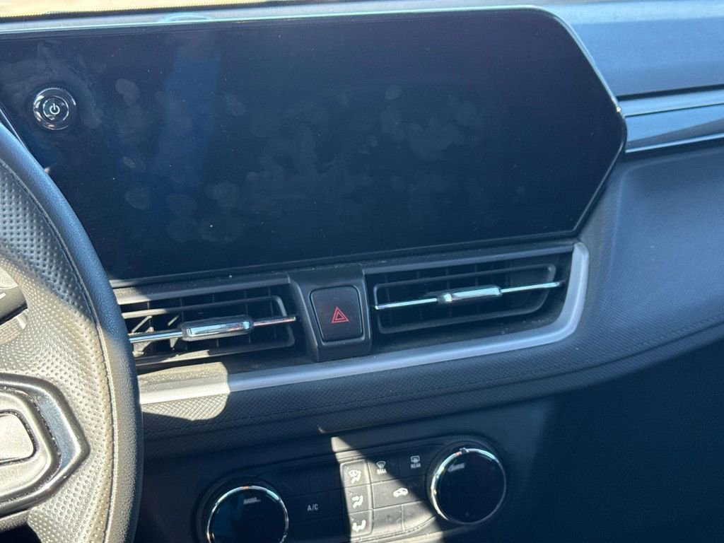 Used 2024 Chevrolet TrailBlazer LS w/ LS Convenience Package image 11