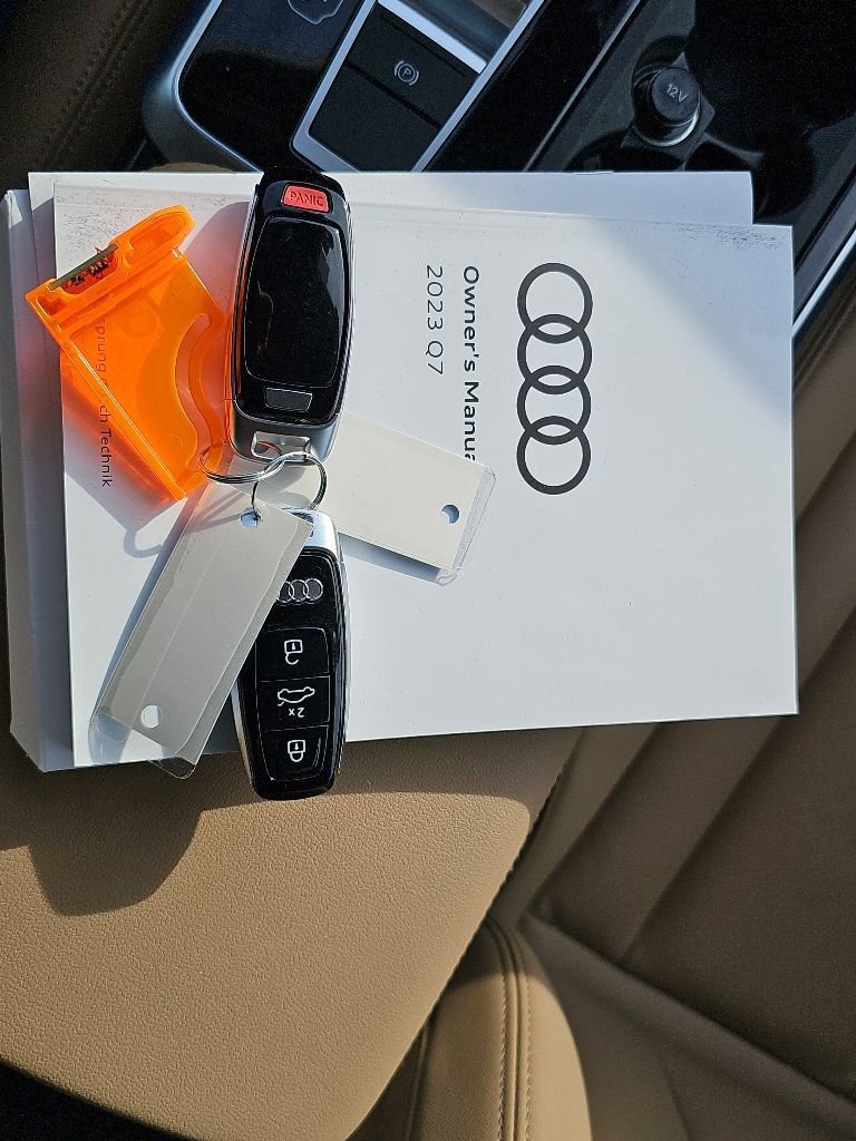Used 2023 Audi Q7 3.0T Premium Plus w/ Premium Plus Package AWD/4WD image 5
