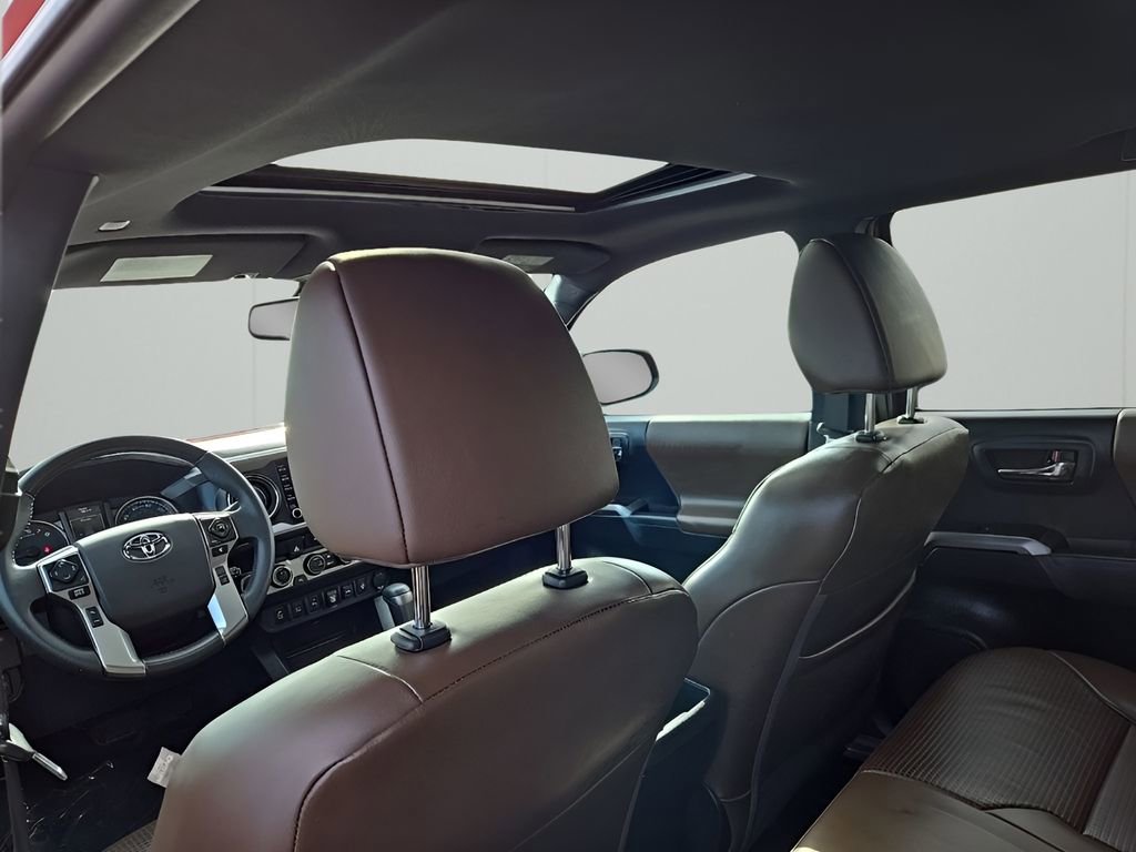 Used 2021 Toyota Tacoma Limited image 14