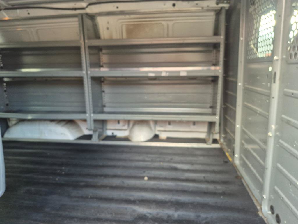 Used 2014 Ford E-250 and Econoline 250 w/ Power Group RWD image 19