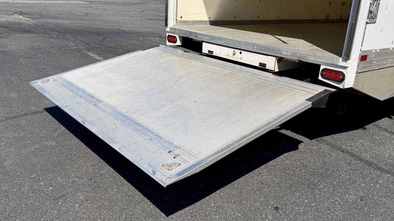 Used 2020 Ford Transit 350 RWD image 11