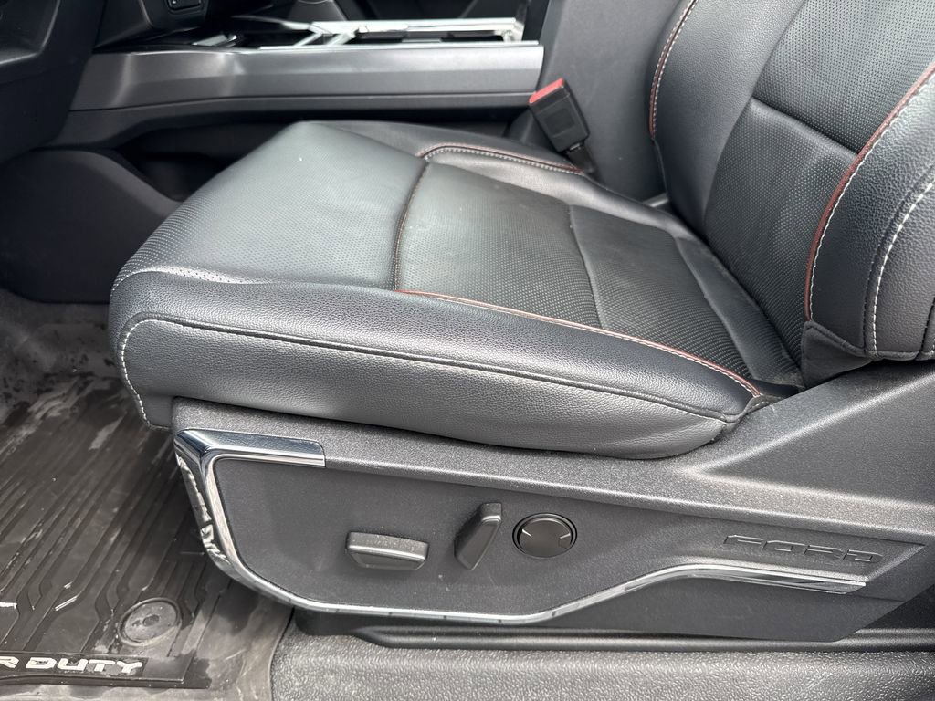 Used 2023 Ford F250 Lariat w/ Lariat Ultimate Package image 13