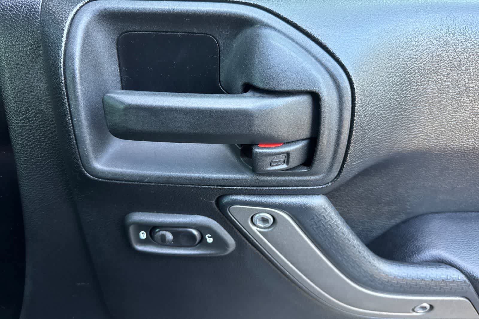 Used 2013 Jeep Wrangler Unlimited Sport AWD/4WD image 17