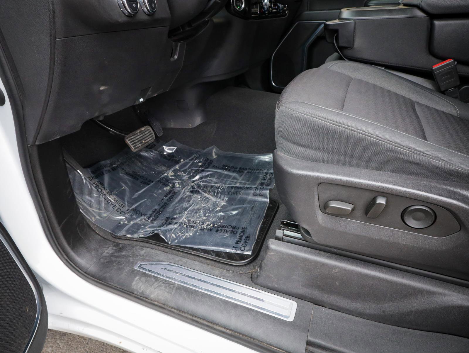 Used 2023 GMC Sierra 1500 SLE w/ X31 Off-Road Package image 14