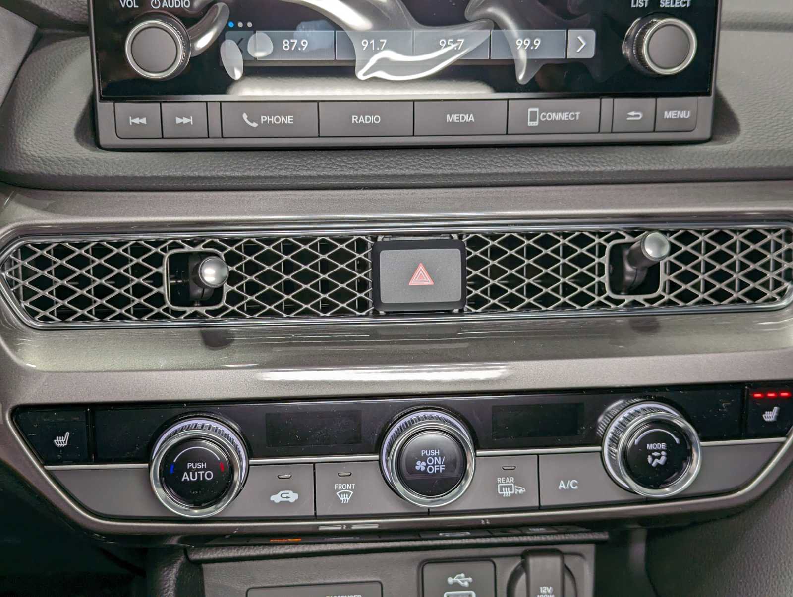 Certified 2024 Acura Integra image 30