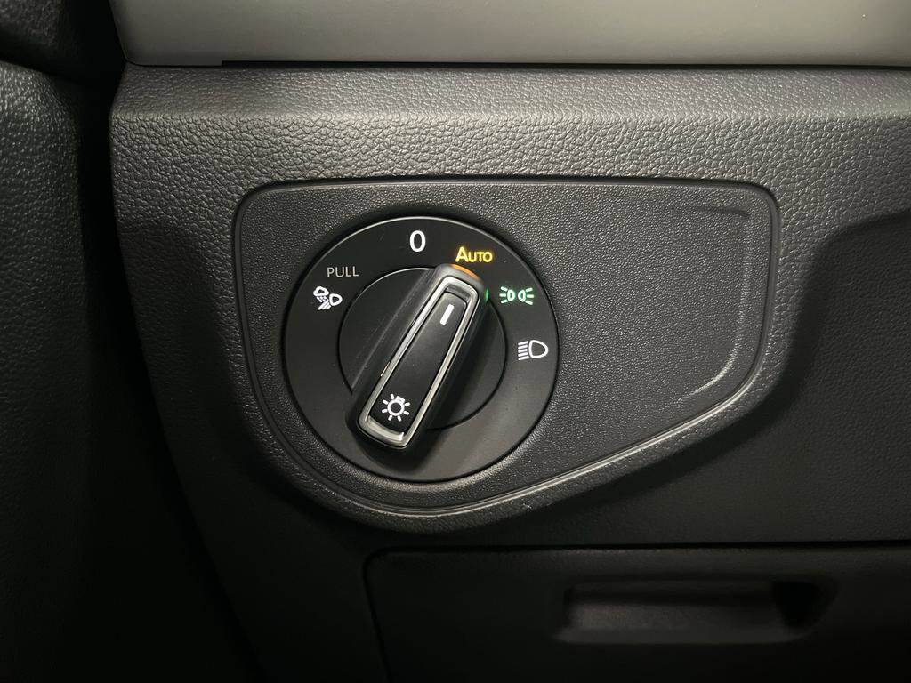 Used 2021 Volkswagen Atlas SE image 23