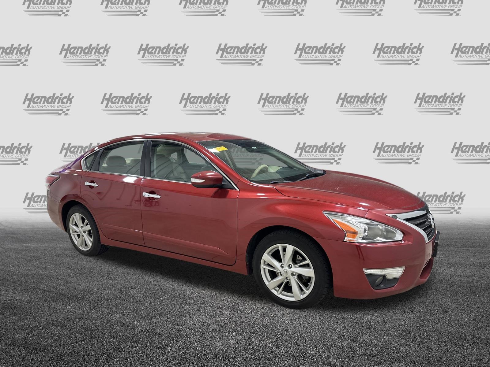 Used 2014 Nissan Altima 2.5 SL FWD image 2