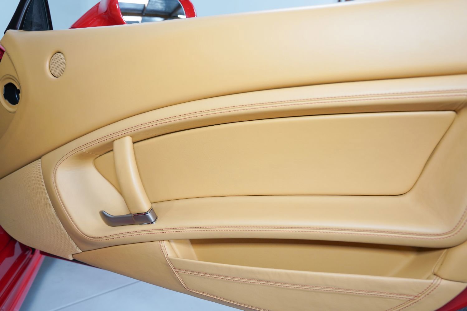 Used 2012 Ferrari California image 32