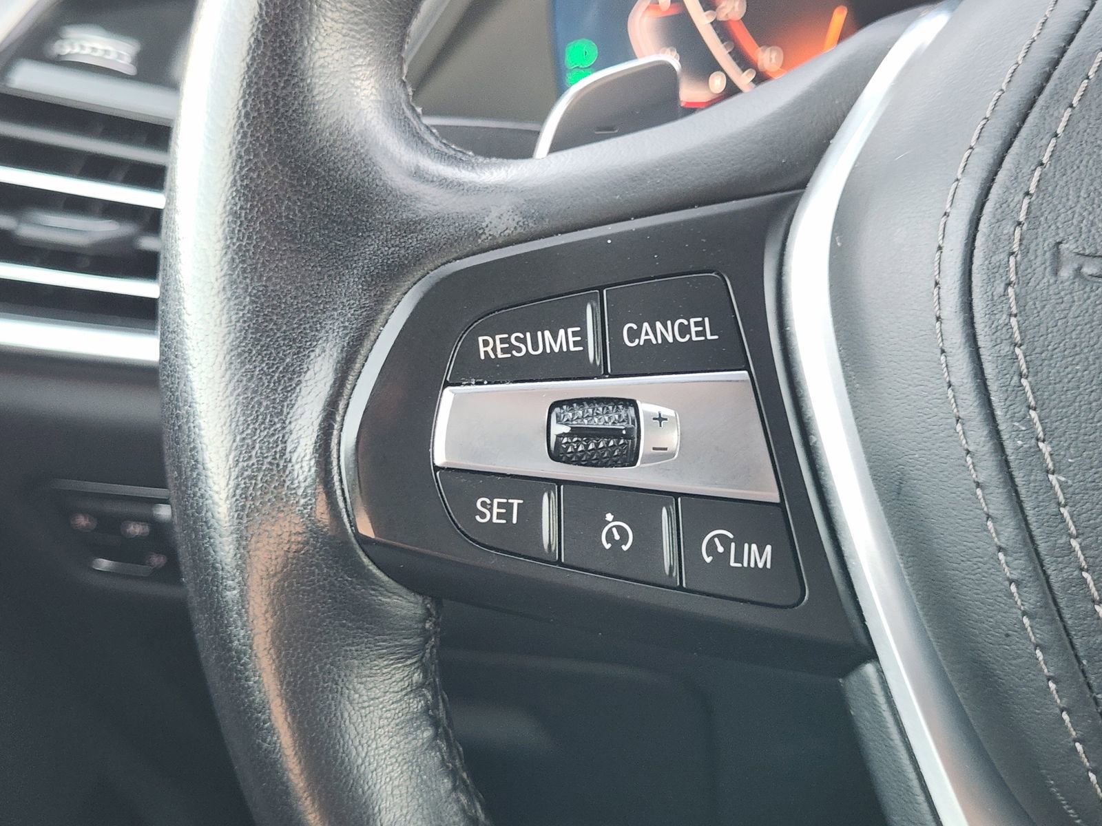 Used 2019 BMW X5 xDrive40i w/ Convenience Package image 31