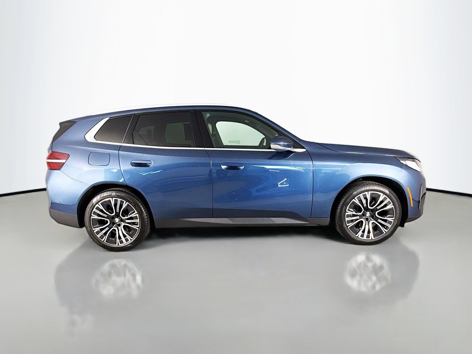 Used 2026 BMW X3 xDrive30i w/ Convenience Package AWD/4WD image 8