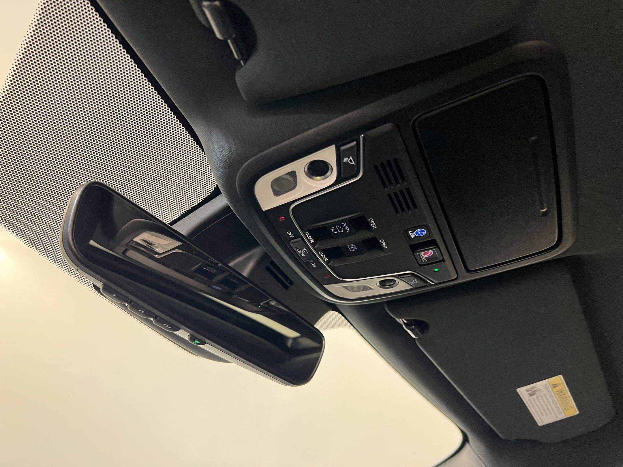 Used 2020 Honda Pilot Black Edition image 17