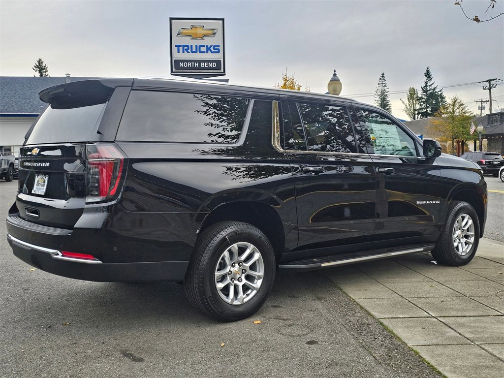 New 2026 Chevrolet Suburban LS image 5
