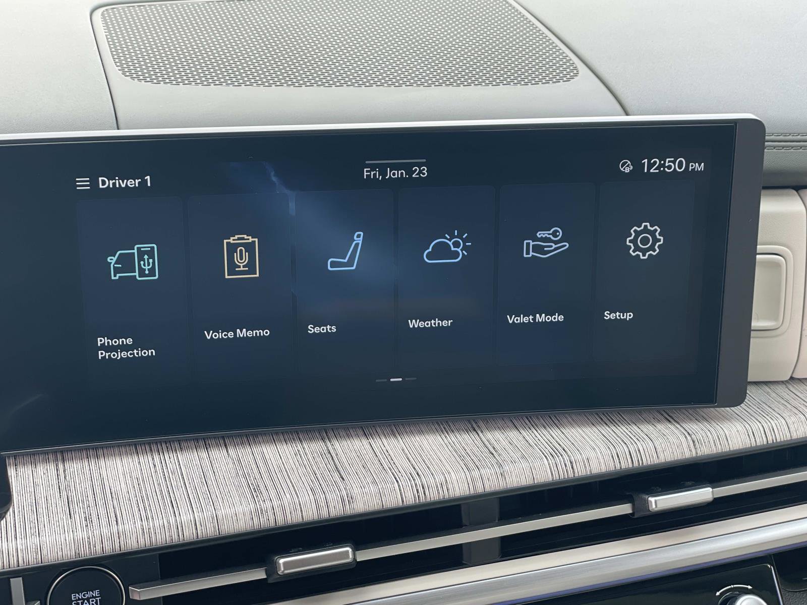 Used 2024 Hyundai Santa Fe Calligraphy image 11