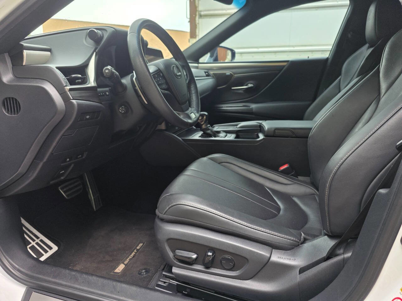 Used 2019 Lexus ES 350 F Sport w/ Accessory Package 2 FWD image 13