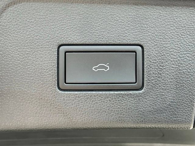 Certified 2025 Volkswagen Atlas SEL AWD/4WD image 21