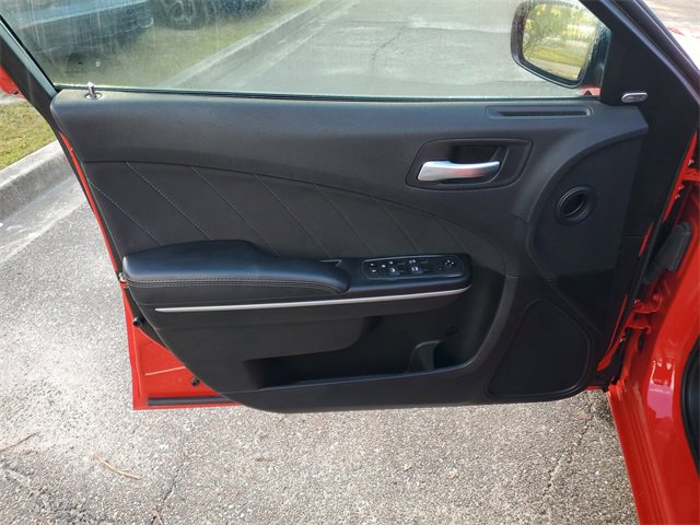 Used 2023 Dodge Charger SXT image 9