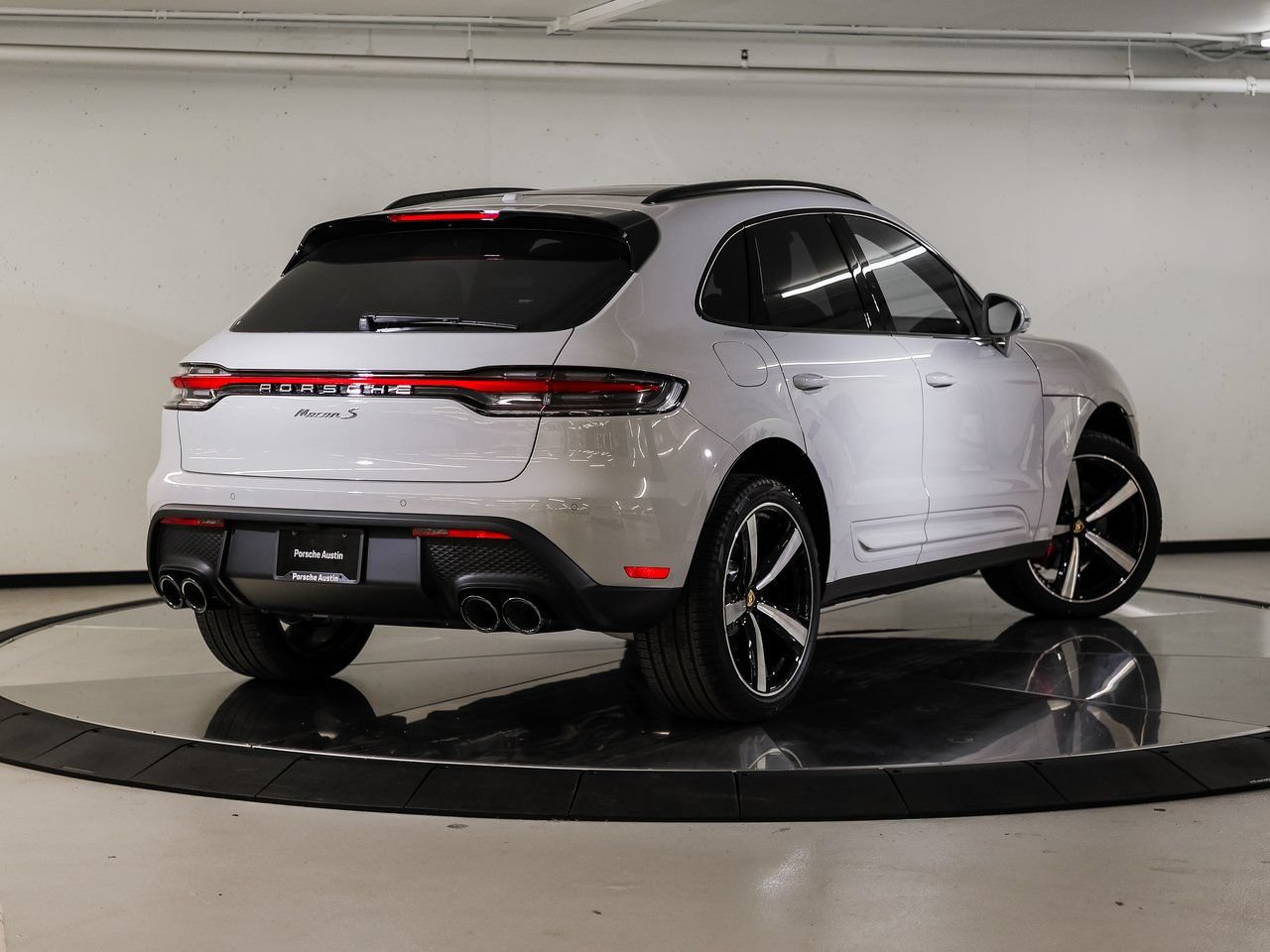 New 2026 Porsche Macan S AWD/4WD image 7