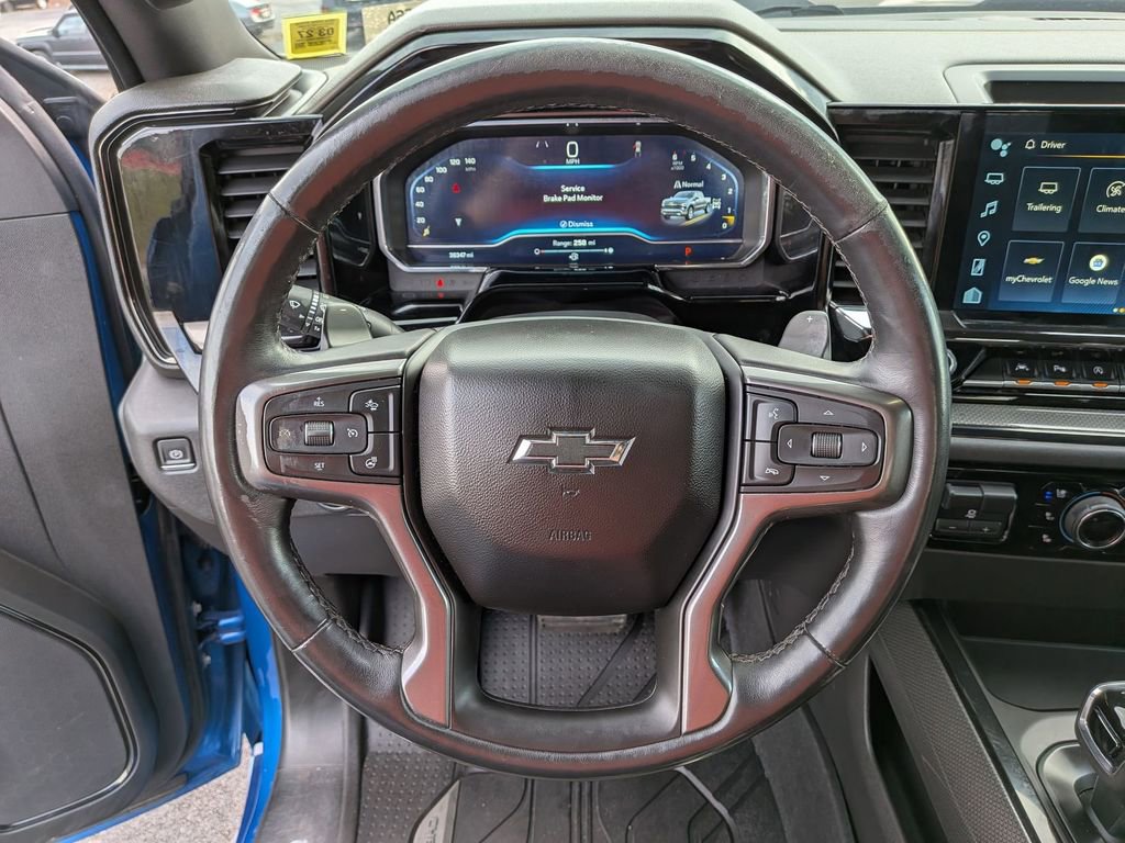 Used 2022 Chevrolet Silverado 1500 ZR2 w/ Technology Package image 18