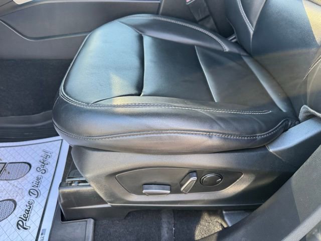 Certified 2022 Ford Explorer XLT w/ Equipment Group 202A image 7