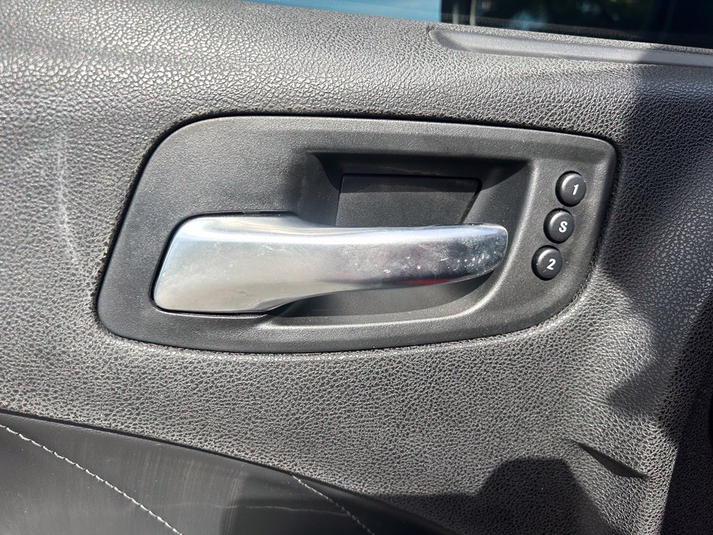 Used 2016 Dodge Charger R/T Scat Pack w/ Technology Group RWD image 13