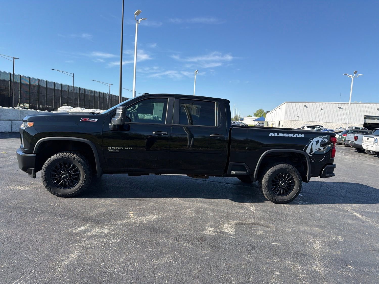 Used 2022 Chevrolet Silverado 3500 W/T AWD/4WD image 3