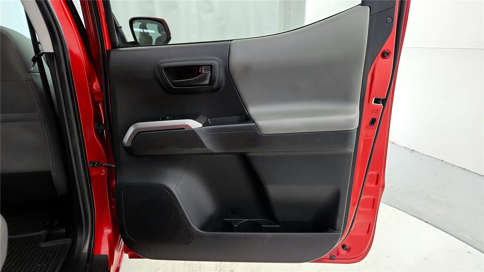 Certified 2023 Toyota Tacoma SR5 image 19