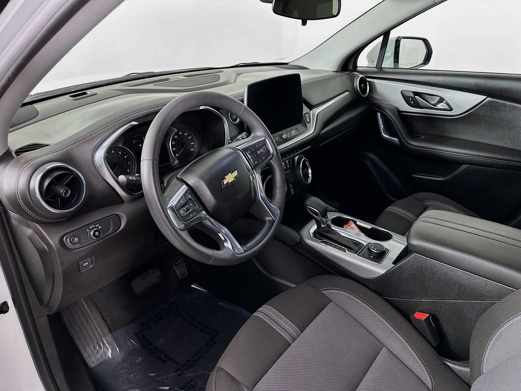 Used 2023 Chevrolet Blazer LT FWD image 14
