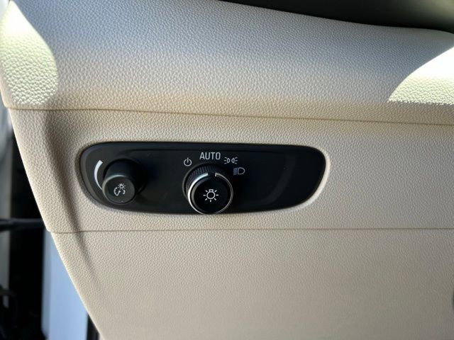 Used 2023 Buick Envision Preferred AWD/4WD image 22