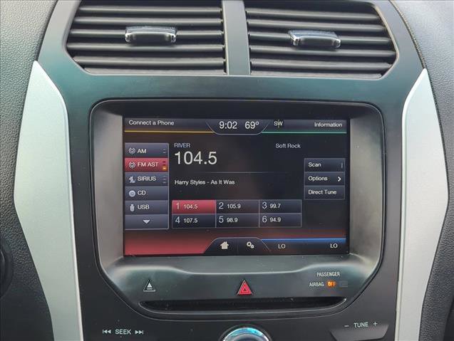 Used 2014 Ford Explorer XLT w/ Equipment Group 202A FWD image 14