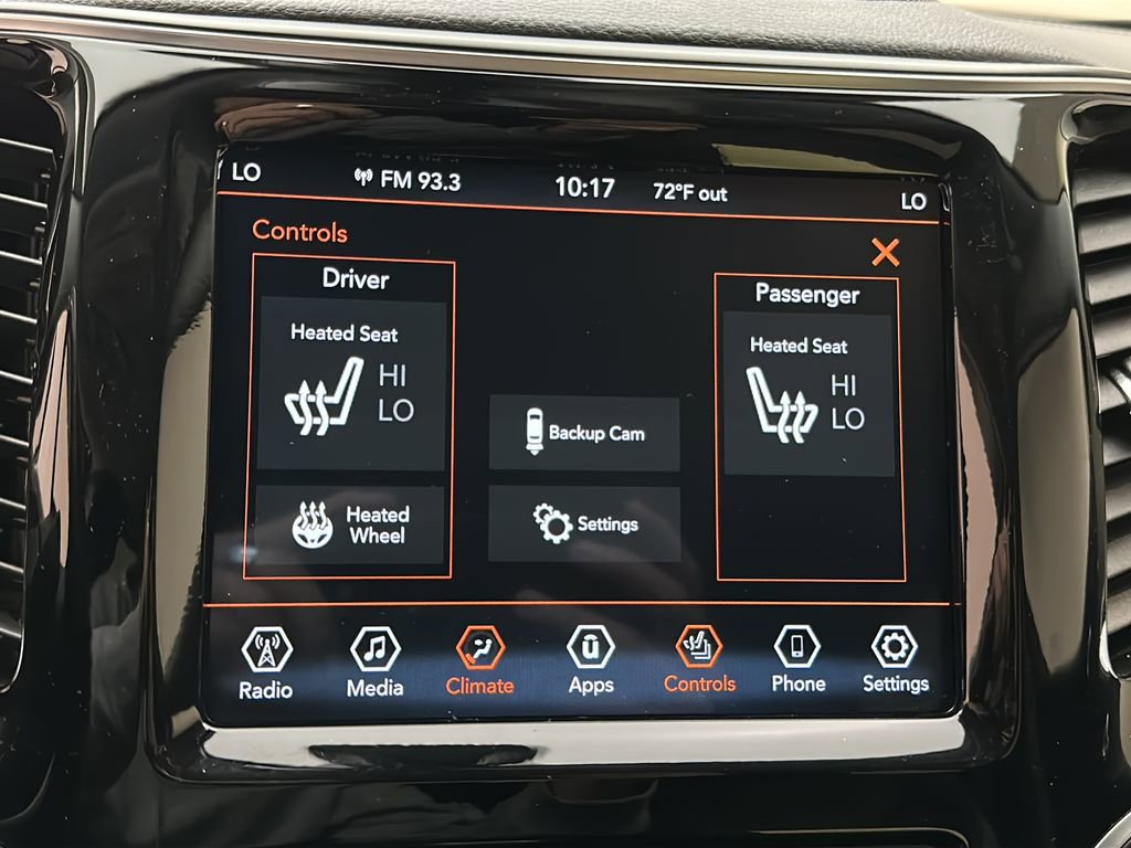 Used 2019 Jeep Cherokee Limited image 26