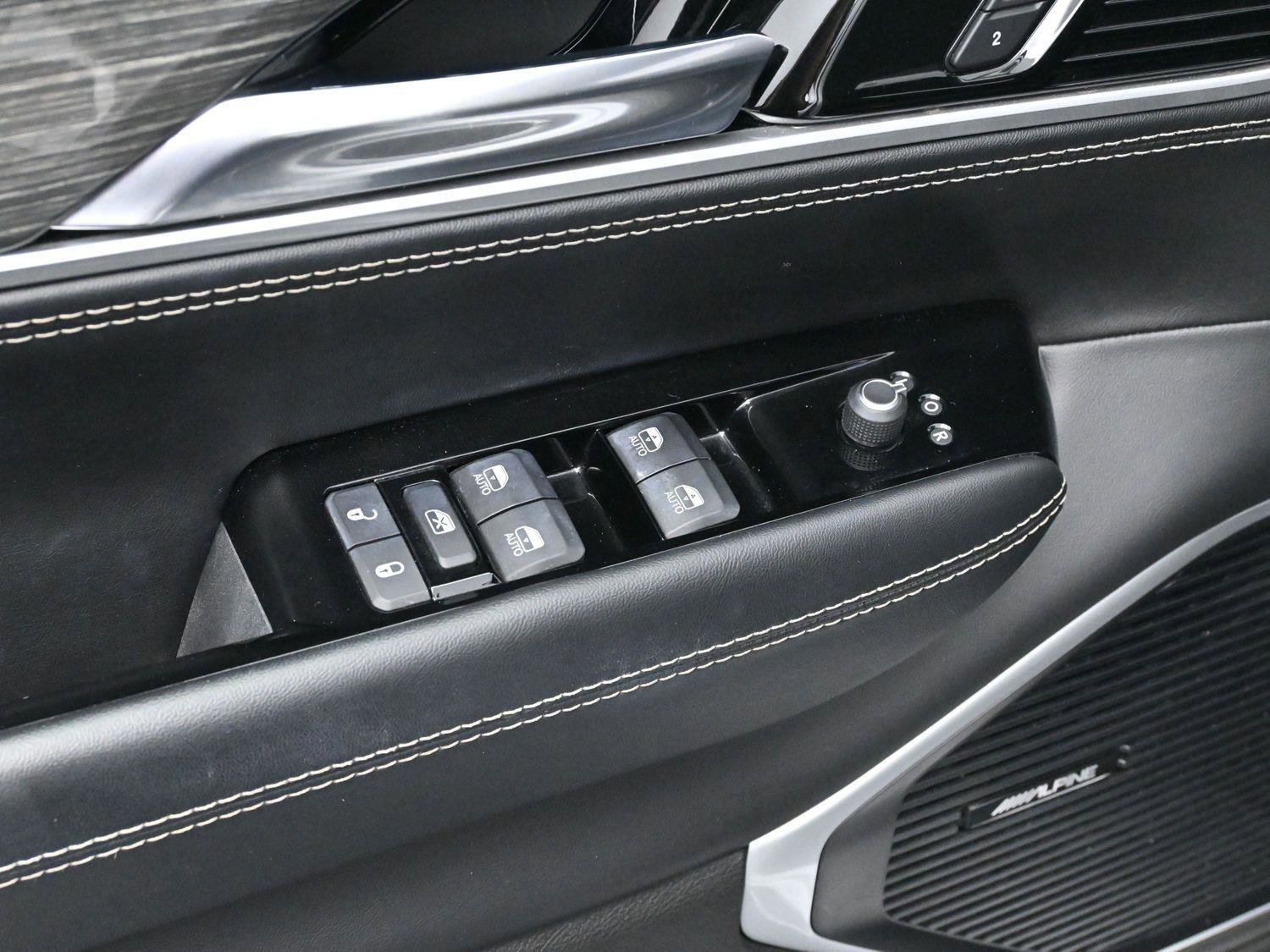 Used 2022 Jeep Wagoneer Series II image 11