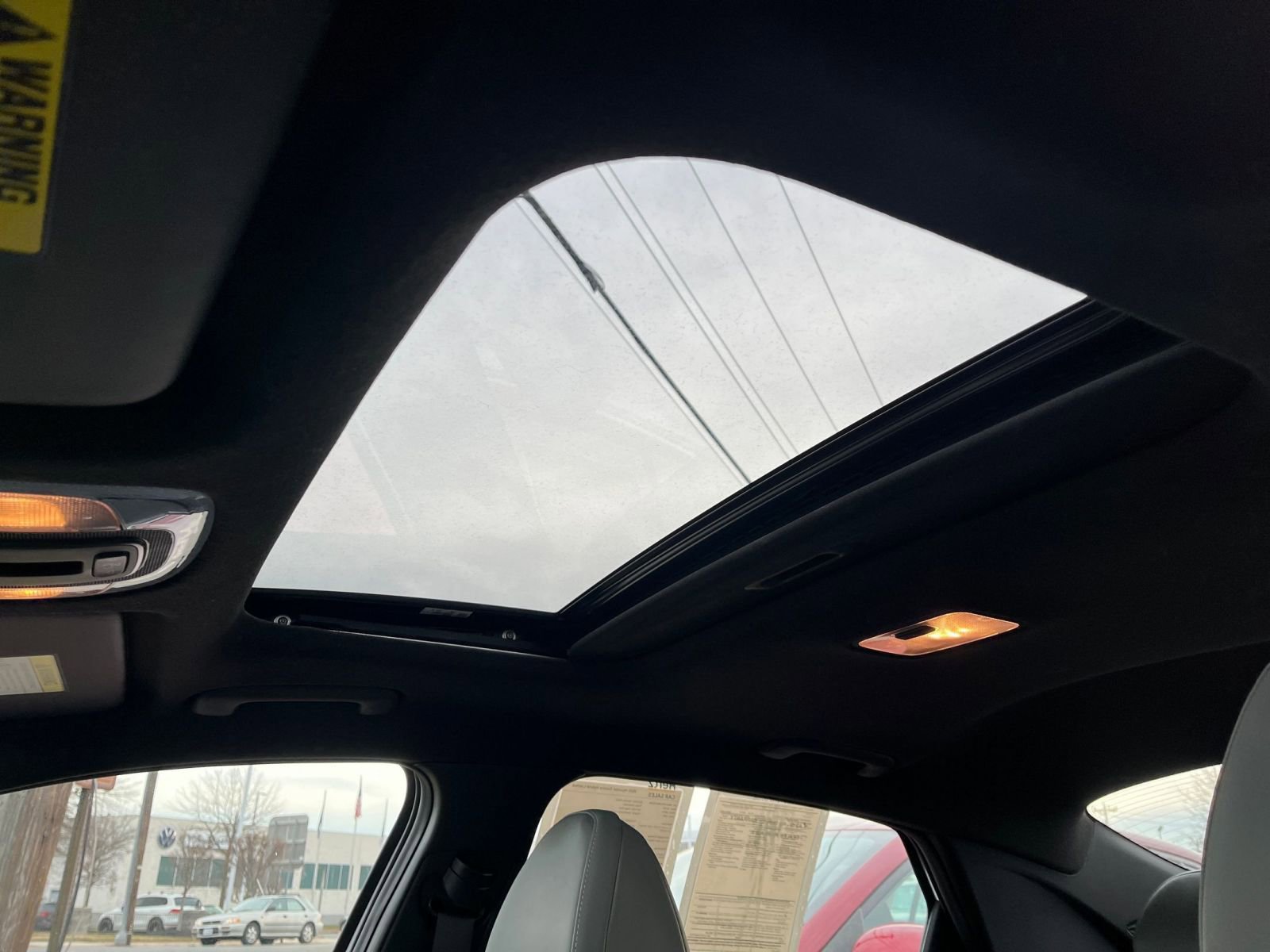 Used 2025 Hyundai Elantra Limited image 29