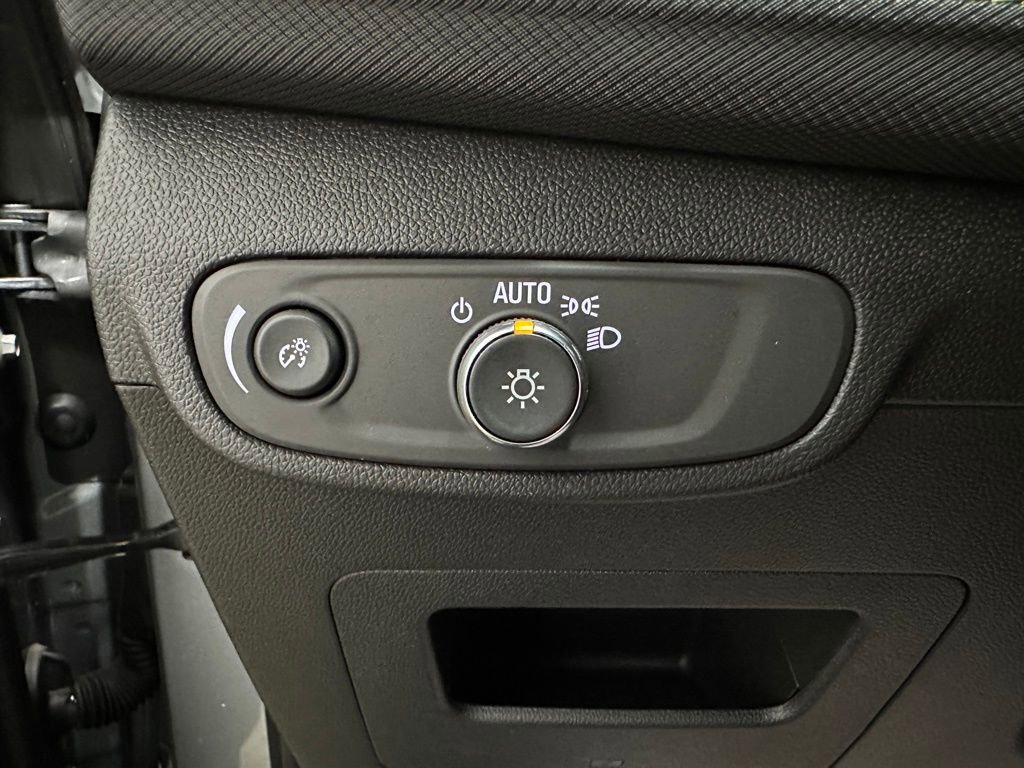 Certified 2025 Chevrolet TrailBlazer ACTIV w/ Convenience Package image 10