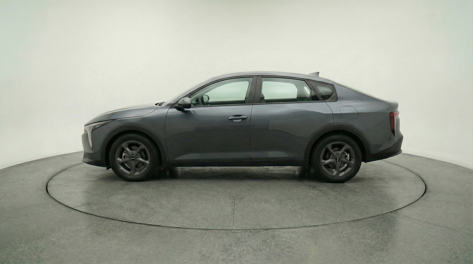 Used 2025 Kia K4 LXS image 5