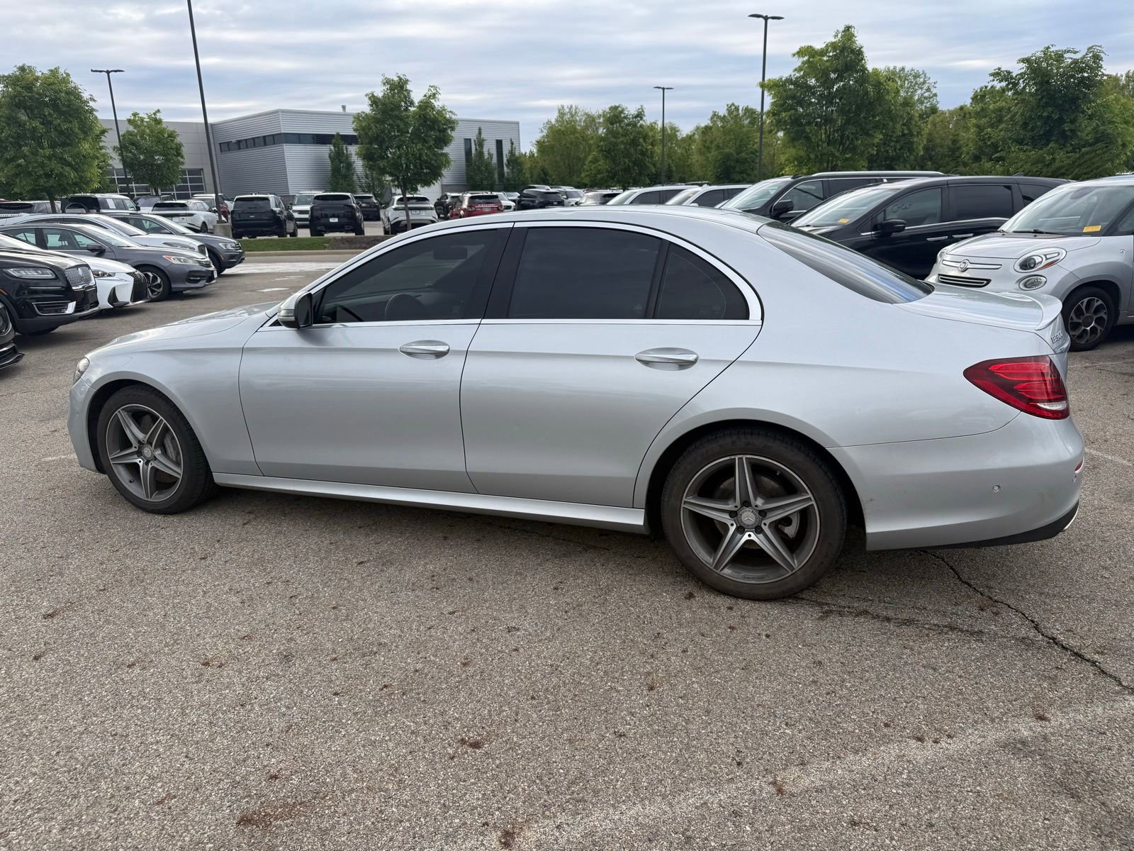 Used 2017 Mercedes-Benz E 300 4MATIC image 8