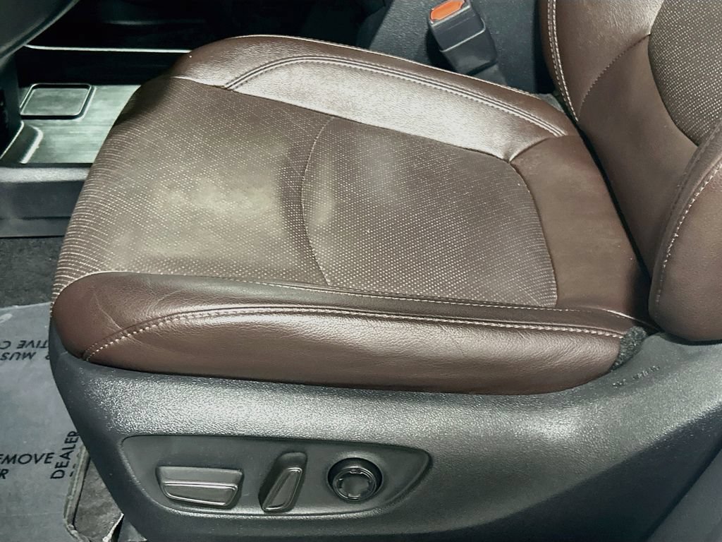 Used 2021 Toyota Sienna Platinum FWD image 18