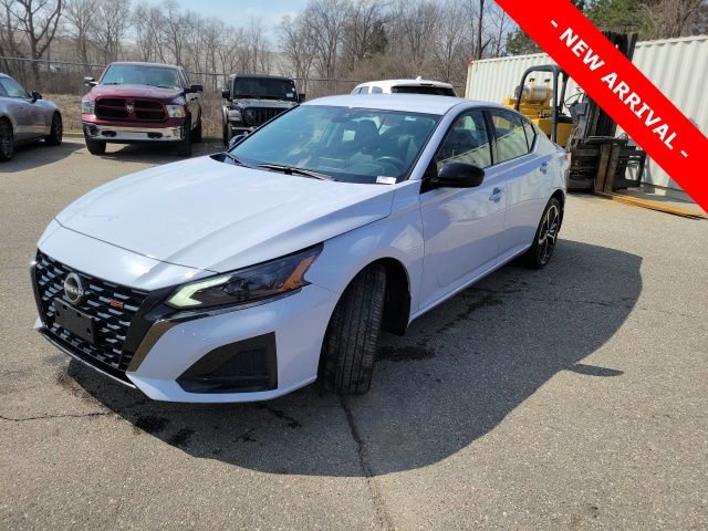 Used 2023 Nissan Altima 2.5 SR image 7