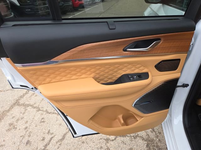 New 2026 Jeep Grand Cherokee Summit image 15