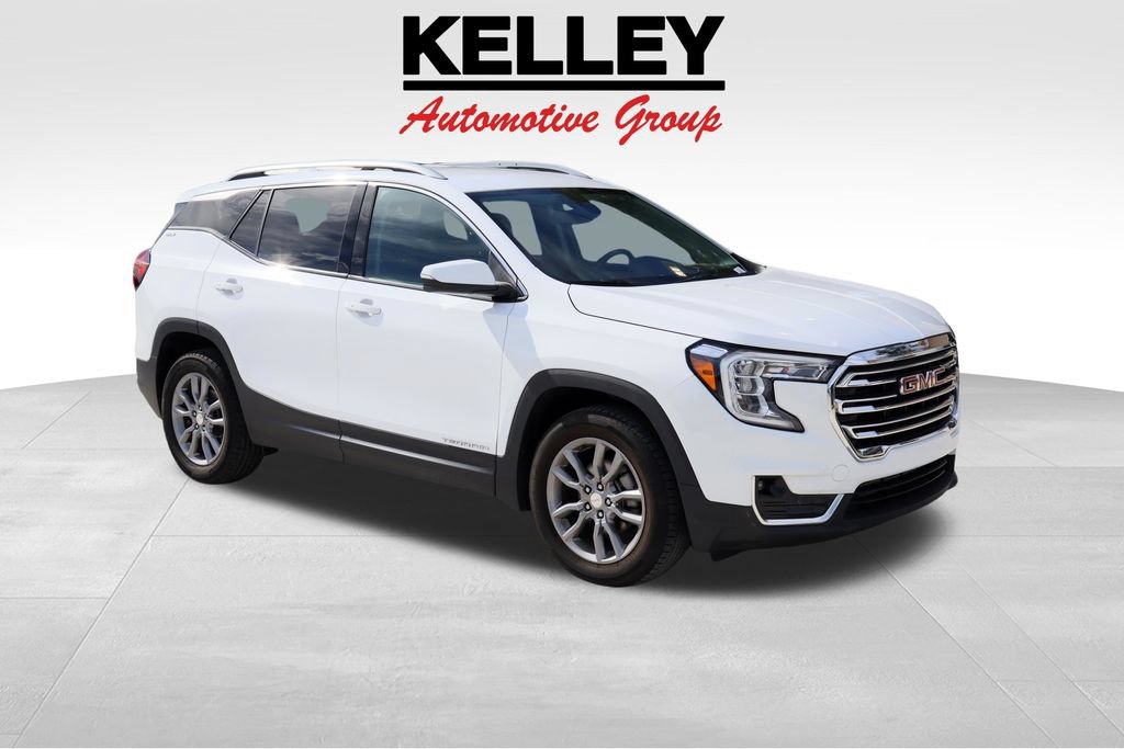Used 2024 GMC Terrain SLT FWD image 1