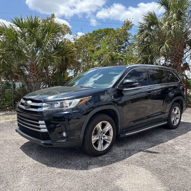Used 2019 Toyota Highlander Limited FWD video 1