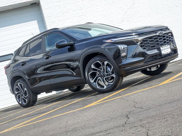 New 2026 Chevrolet Trax RS image 3