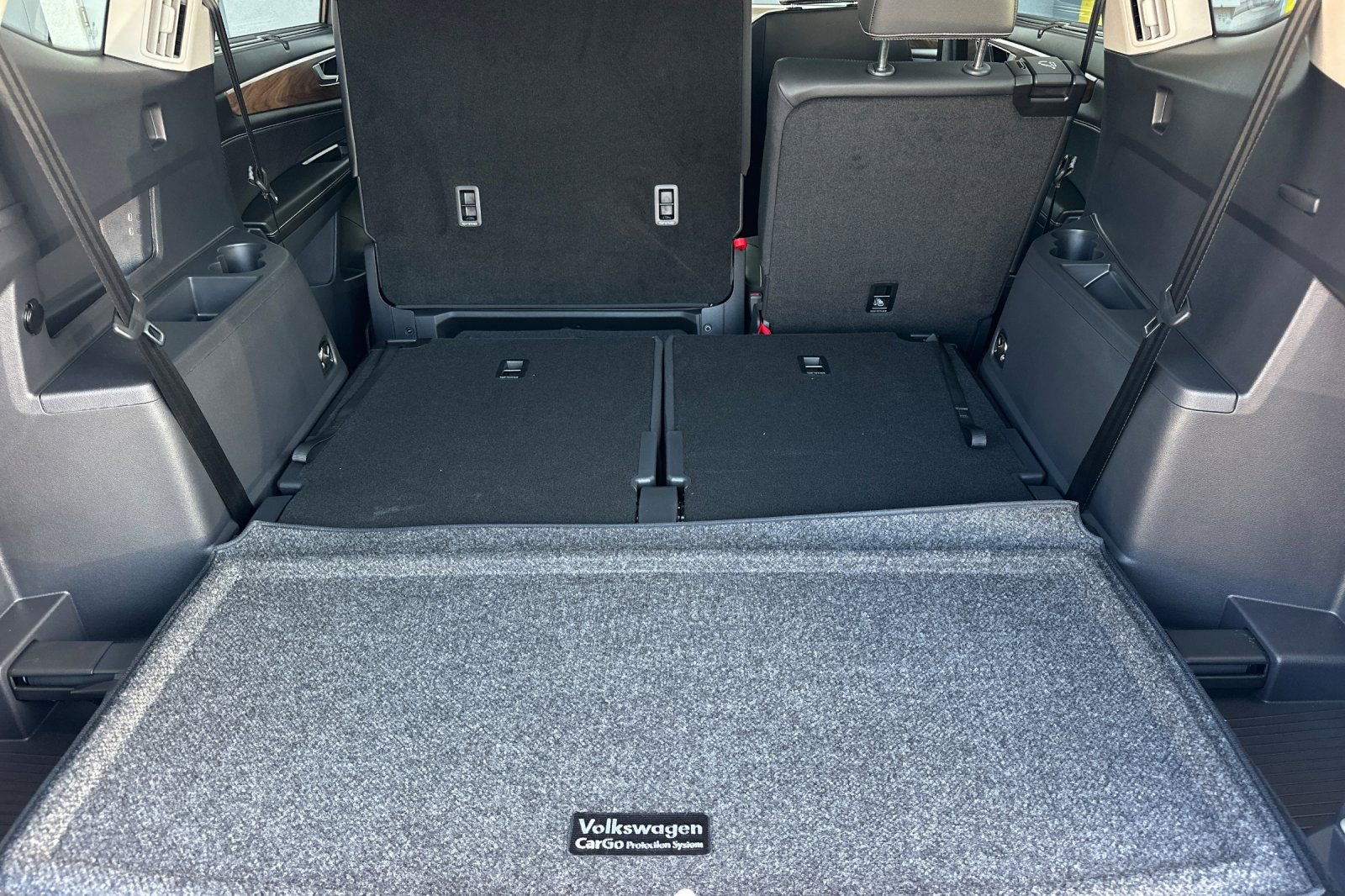 New 2026 Volkswagen Atlas SE FWD image 14