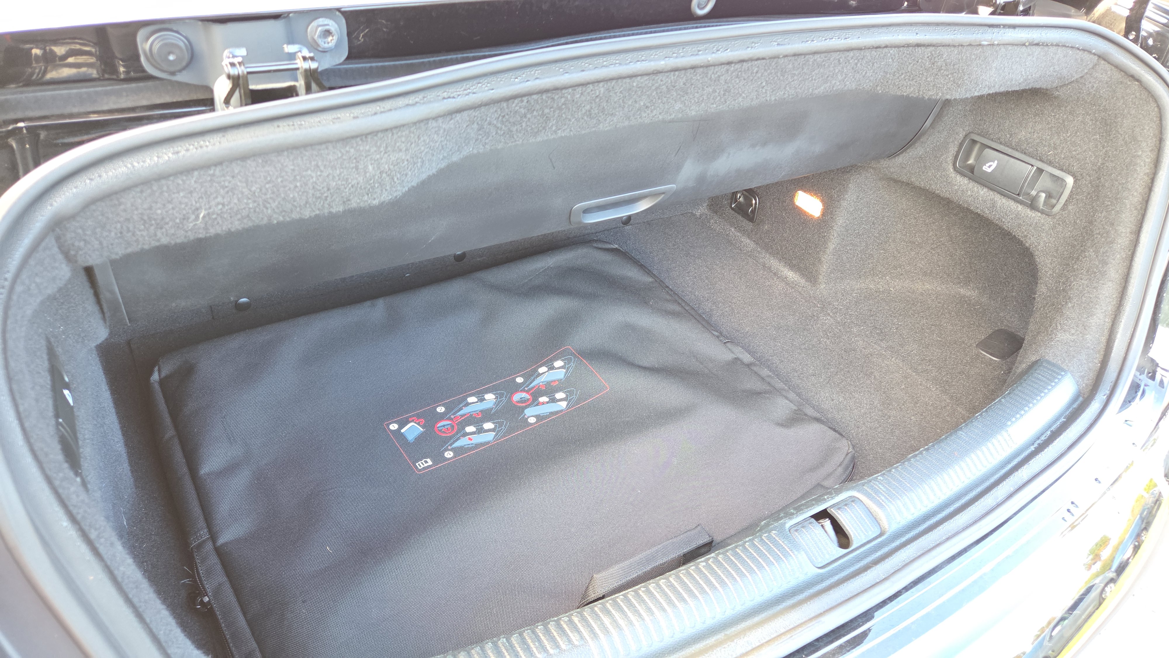 Used 2018 Audi A3 2.0T Premium image 17