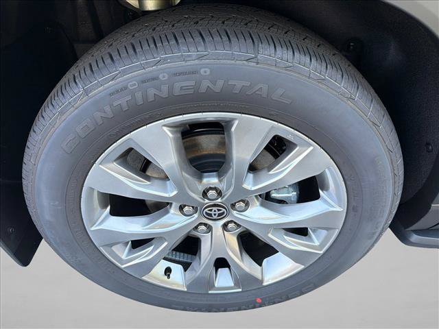 Used 2026 Toyota Grand Highlander FWD image 17