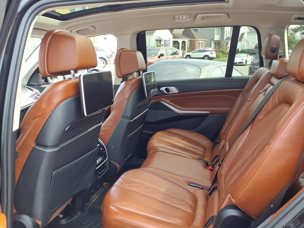 Used 2019 BMW X7 xDrive40i w/ Dynamic Handling Package image 19