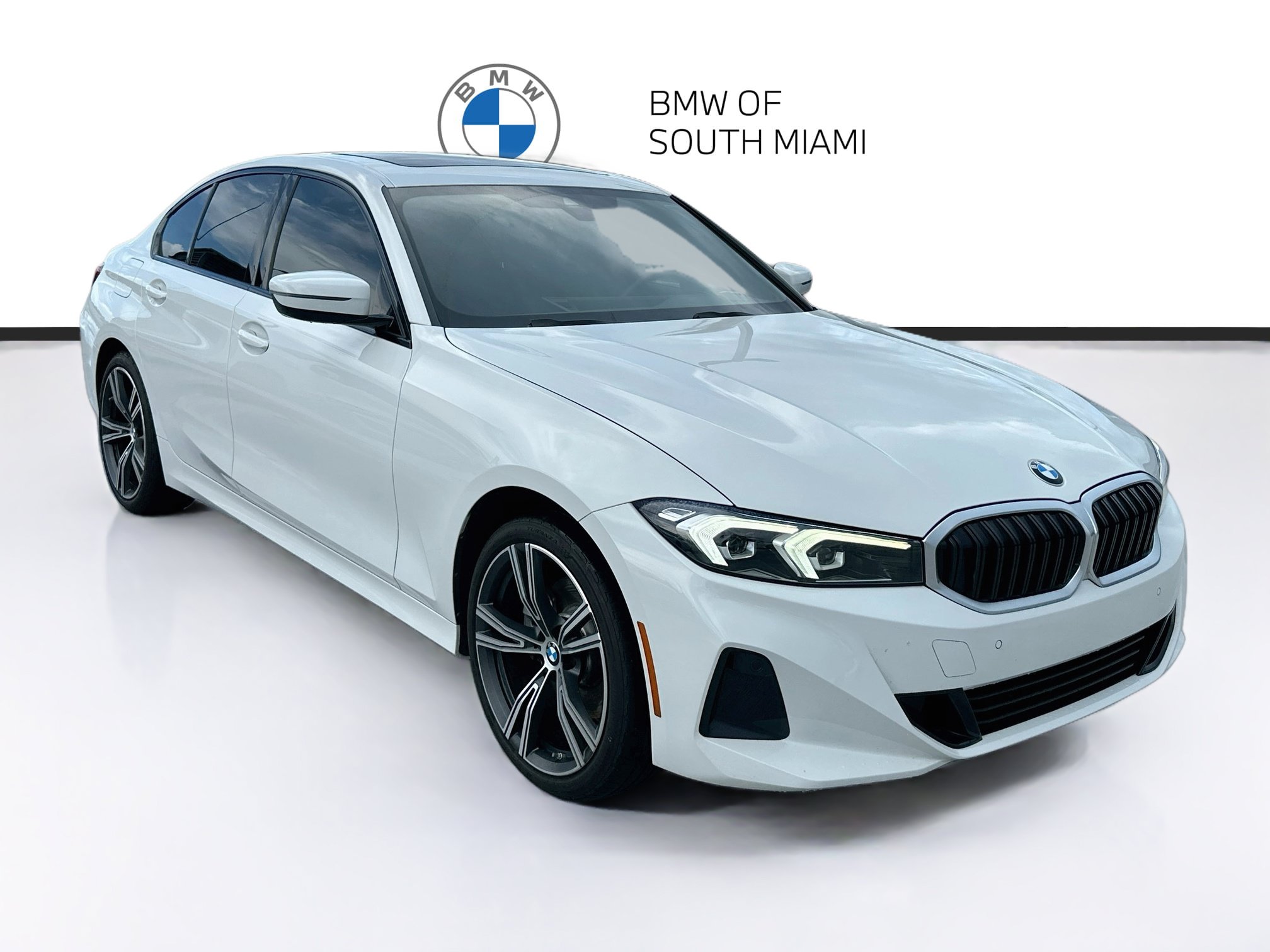Certified 2023 BMW 330i Sedan w/ Convenience Package RWD image 1