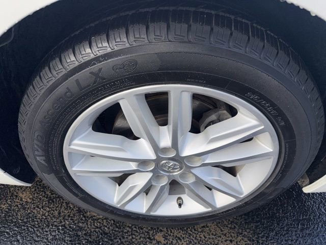 Used 2014 Toyota Avalon XLE Premium image 28