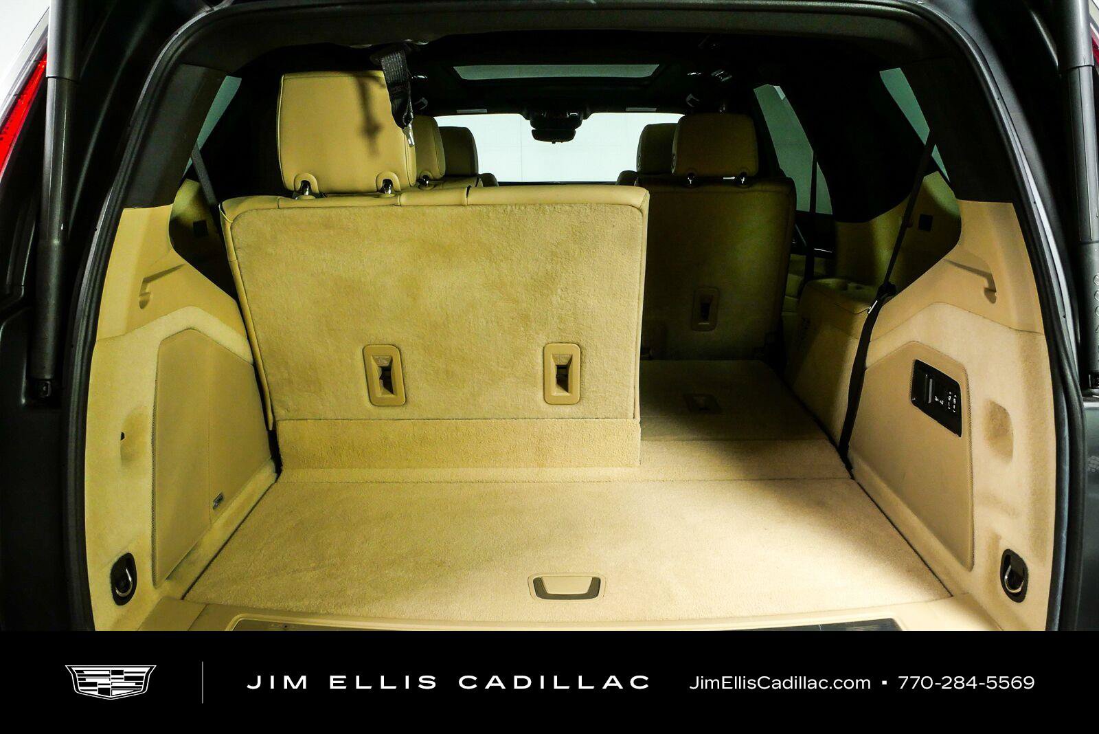 Used 2023 Cadillac Escalade Premium Luxury w/ Performance Package RWD image 34
